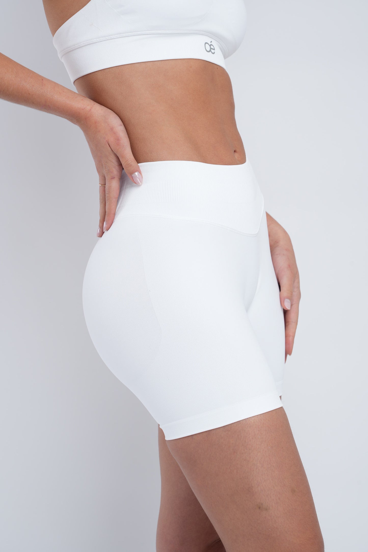 Thrive Shorts 4.5"