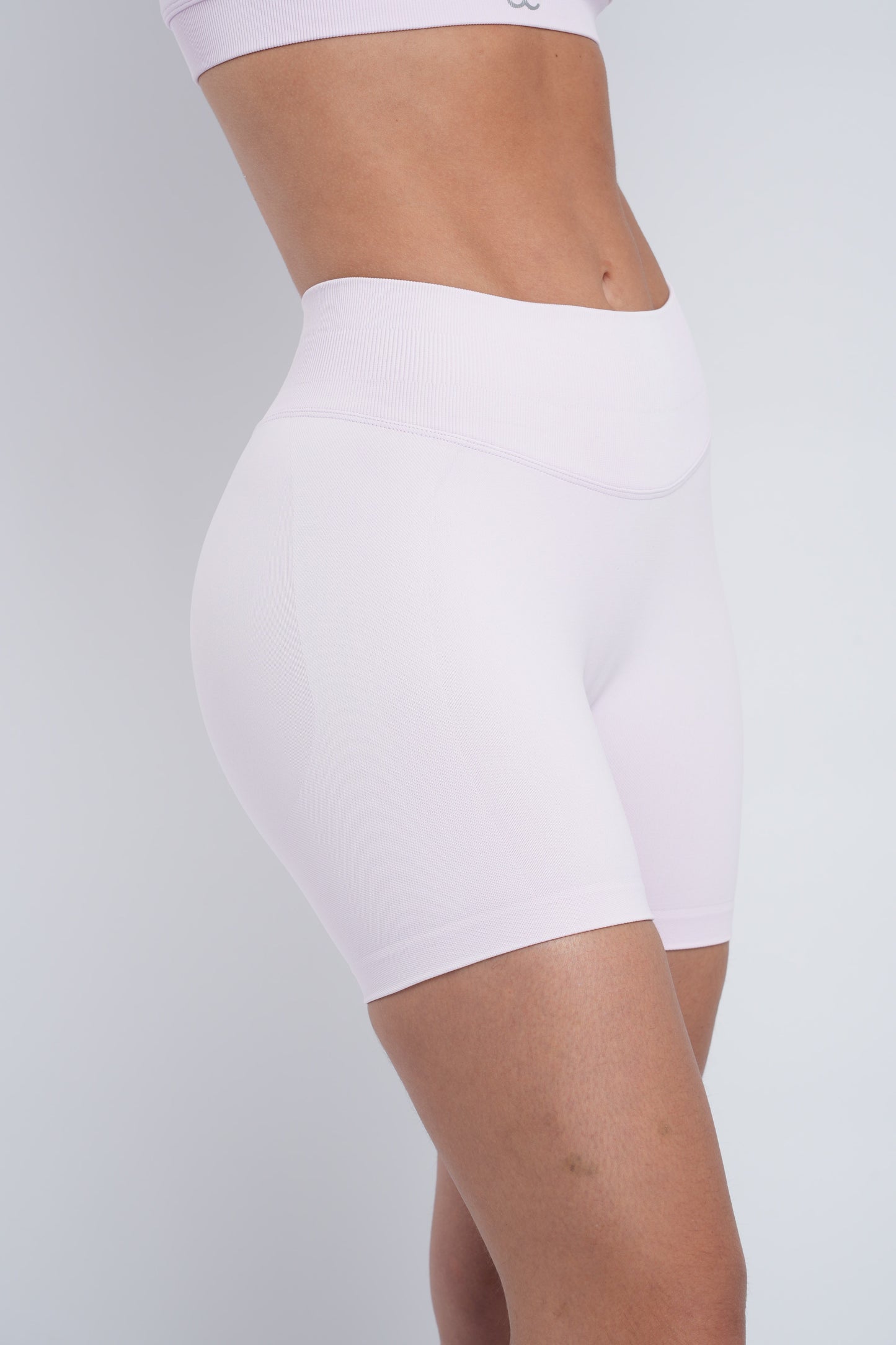Thrive Shorts 4.5"