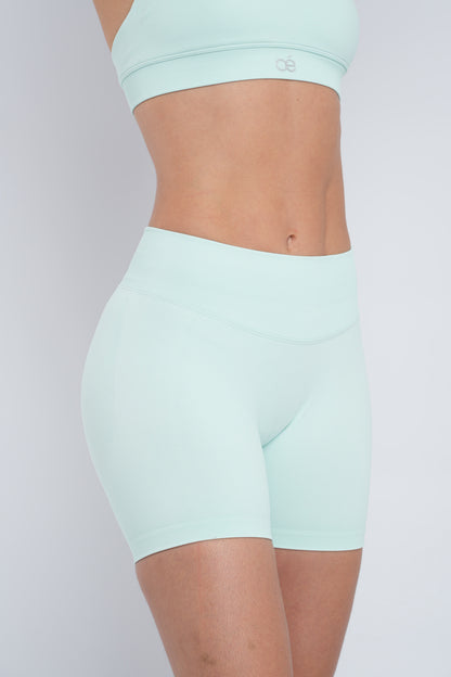 Thrive Shorts 4.5"