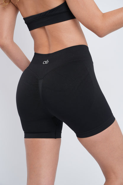 Thrive Shorts 4.5"