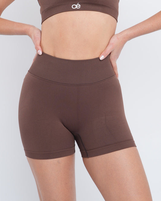 Dynara Shorts 4.5”